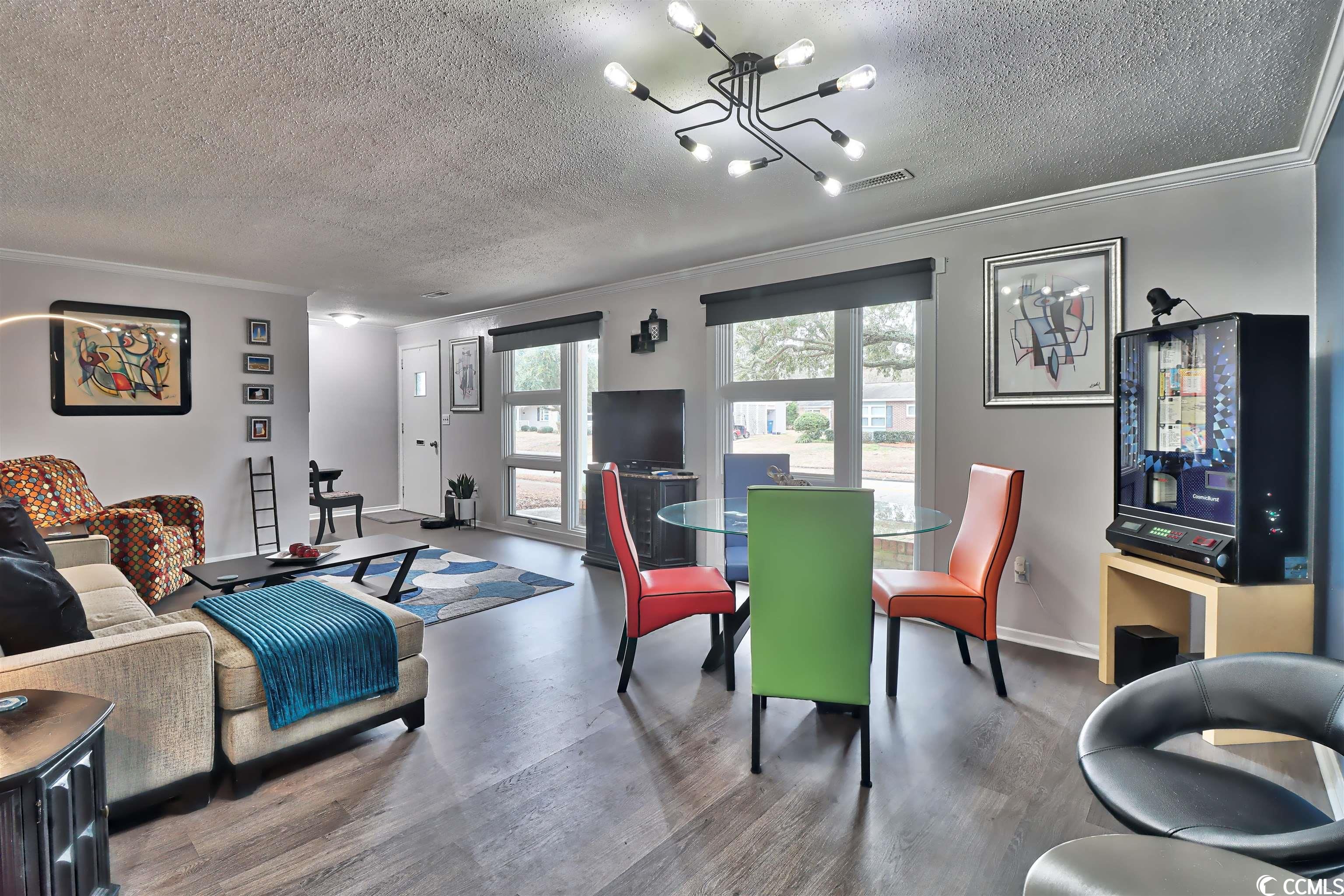 image of property at 3560 Ash St. 3560