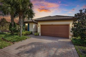 5086 PENDELTON SQ, VERO BEACH, FL