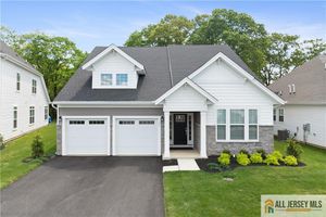 55 LONGWOOD DR, MONROE, NJ
