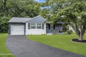 21 SWEET WILLIAMS CT, TOMS RIVER, NJ