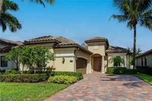 2990 AVIAMAR CIR, NAPLES, FL