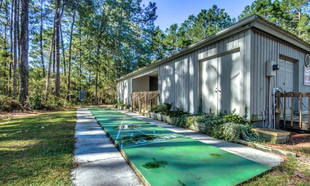 Shuffleboard Courts