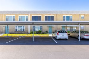5247 81ST ST N APT 4, ST PETERSBURG, FL