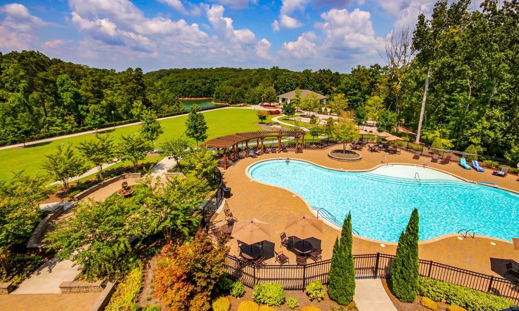 Overlook Pavillion with Outdoor Lagoon-Style Pool & Cabana Bar