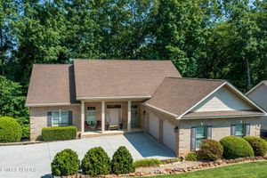 135 KENOSHA LN, LOUDON, TN