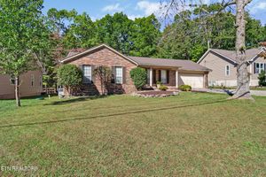 309 LAKEVIEW DR, CROSSVILLE, TN