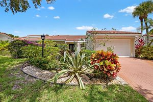 37 GLENS DR W, BOYNTON BEACH, FL