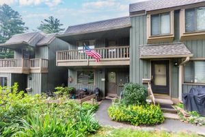 9 VILLAGE RD # 9, SOUTHINGTON, CT