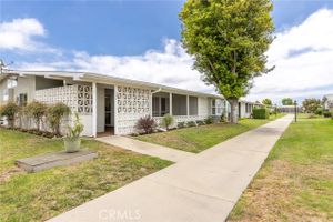 1462 GOLDEN RAIN RD, SEAL BEACH, CA