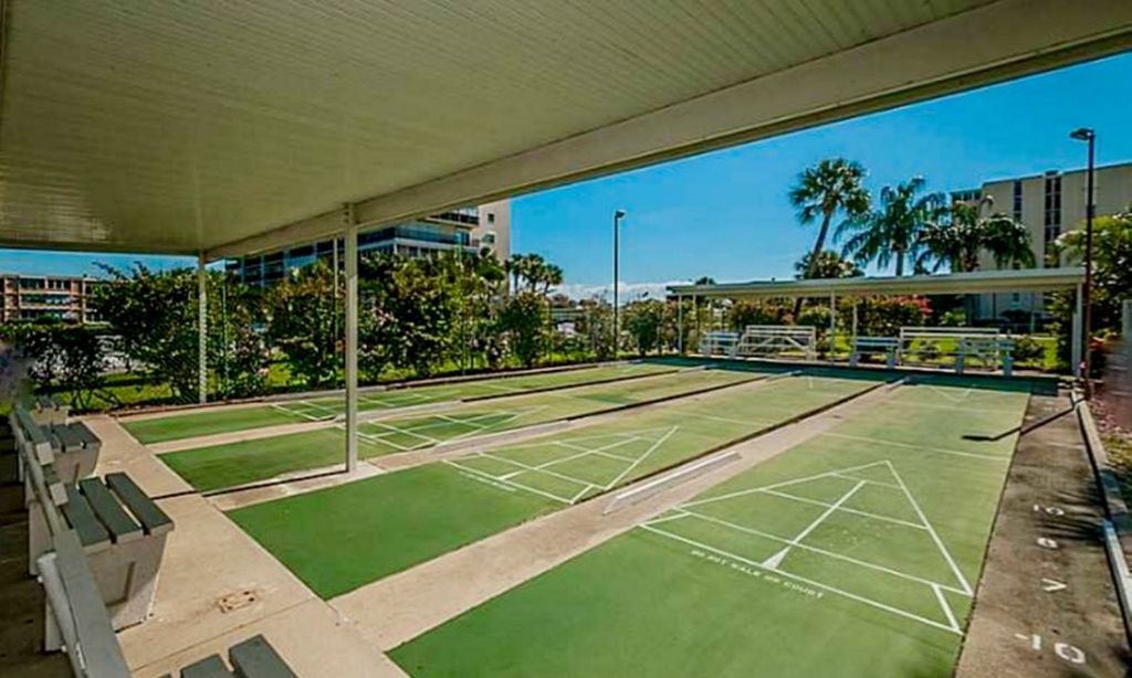 4 Shuffleboard Courts
