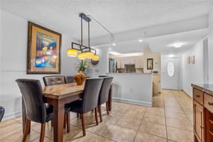711 S HOLLYBROOK DR APT 210, PEMBROKE PINES, FL