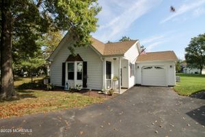 44 MORDEN CLOSE, FREEHOLD, NJ