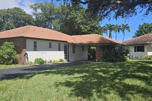 303 NW 42ND ST, BOCA RATON, FL