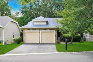 16 TUDOR CT, JACKSON, NJ