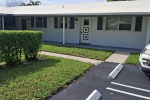 101 LEISURE LAKE CIR APT 109, BOYNTON BEACH, FL