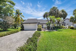 14 WINDSOR LN, BOYNTON BEACH, FL