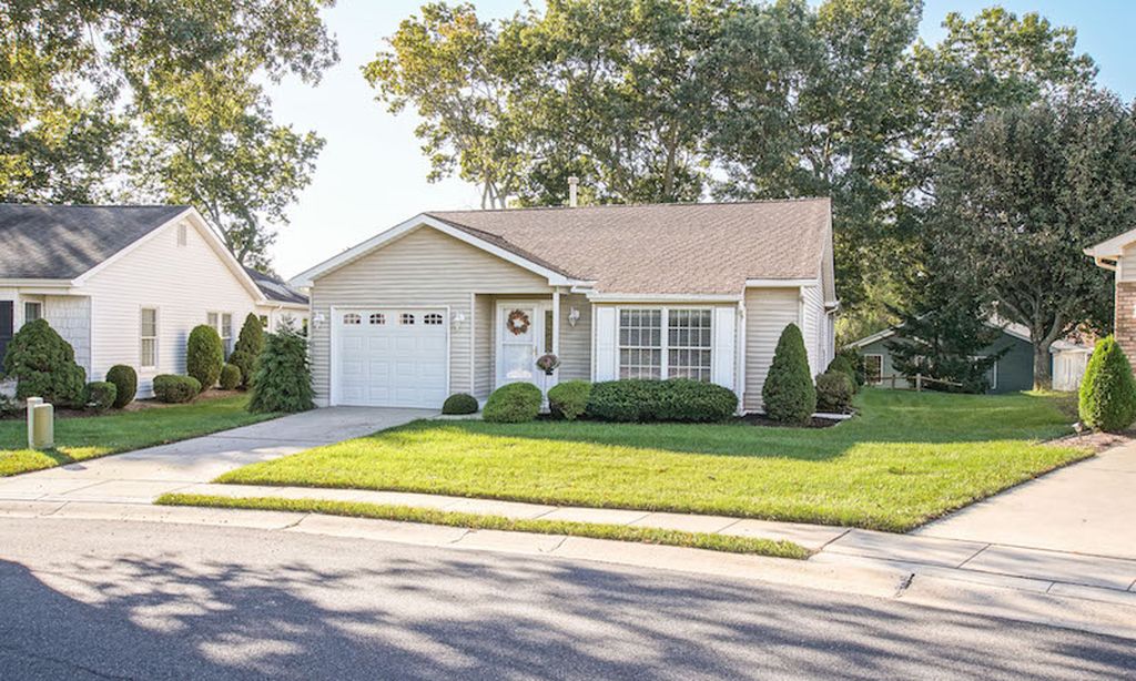 1,250 Single-Family Homes