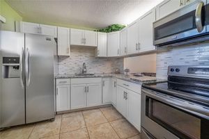 2721 GARDEN DR 310, LAKE WORTH, FL