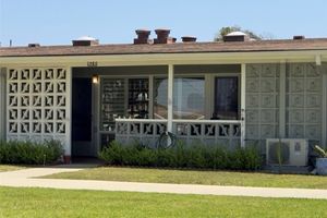 13860 SAINT ANDREWS DR APT 62D, SEAL BEACH, CA
