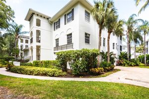 831 SAILAWAY LN APT 203, NAPLES, FL