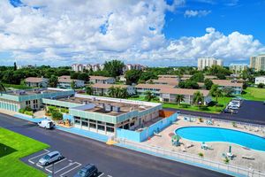 880 HORIZONS 211, BOYNTON BEACH, FL