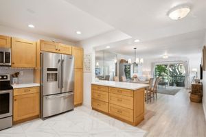 611 S HOLLYBROOK DR APT 205, PEMBROKE PINES, FL