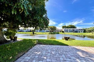 76 SHEFFIELD D, WEST PALM BEACH, FL