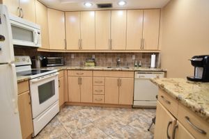 3020 HYTHE B # 3020B, BOCA RATON, FL