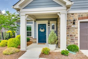 2261 LINCOLNSHIRE LN, WAXHAW, NC