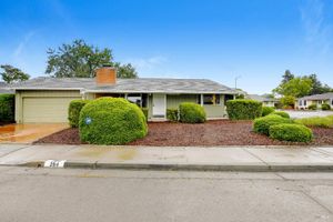 284 VALLEY OAKS DR, SANTA ROSA, CA