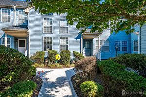 15 JAMES BUCHANAN DR B, MONROE, NJ