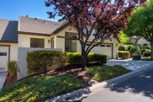 7676 HELMSDALE DR, SAN JOSE, CA