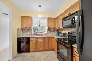 6193 POINTE REGAL CIR APT 106, DELRAY BEACH, FL