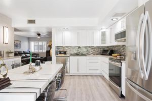5220 LAS VERDES CIR 118, DELRAY BEACH, FL