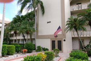 2401 ANTIGUA CIR J1, COCONUT CREEK, FL