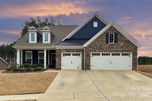 1300 DALI BLVD, MOUNT HOLLY, NC