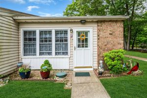 423 D WOODBRIDGE D, BROOKHAVEN, NY