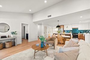 27695 VIA TURINA, MISSION VIEJO, CA