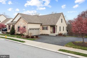 242 HONEYCROFT BLVD, COCHRANVILLE, PA
