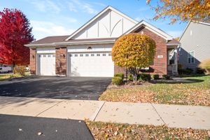 1176 HEATHROW LN, AURORA, IL