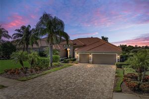 33626 AMERICANA AVE, DADE CITY, FL