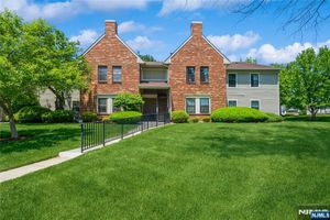 114 GRIGGS PL, EAST BRUNSWICK, NJ