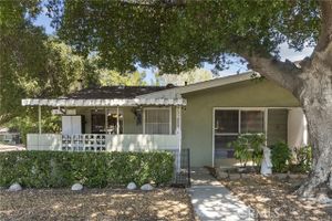 19226 AVENUE OF THE OAKS A, NEWHALL, CA