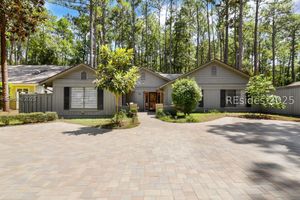 27 ARROW WOOD RD, HILTON HEAD ISLAND, SC