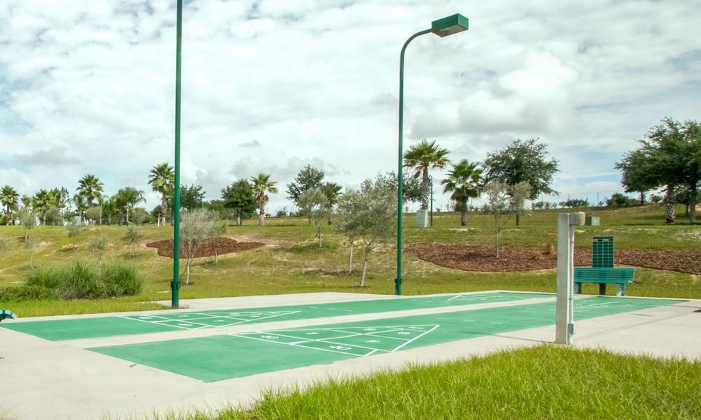 2 Shuffleboard Courts