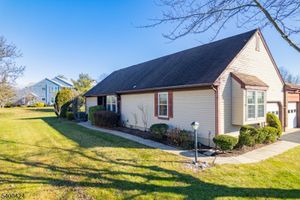 14 JOHN PAUL JONES DR B, MONROE TWP, NJ