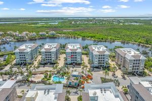 387 ARUBA CIR 301, BRADENTON, FL