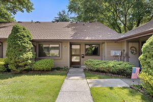 50 HANOVER CT, RED BANK, NJ