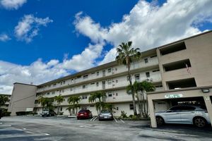 2601 NE 3RD CT 2040, BOYNTON BEACH, FL