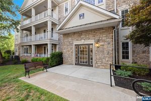 712 HOLLY LN # 84, CEDAR GROVE, NJ